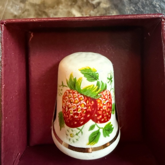 Other - Strawberry Design Ceramic Thimble